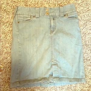 Gap denim skirt size 4